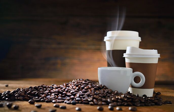 café como producto prohibido mientras se toman vitaminas para potenciar